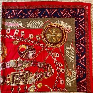 Red Tuckernuck wrap/scarf